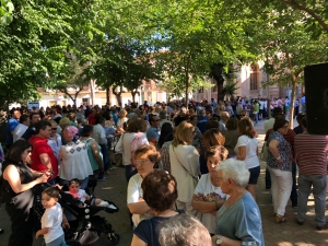 Concentración de repulsa a la agresión que sufrió un médico de Mora.