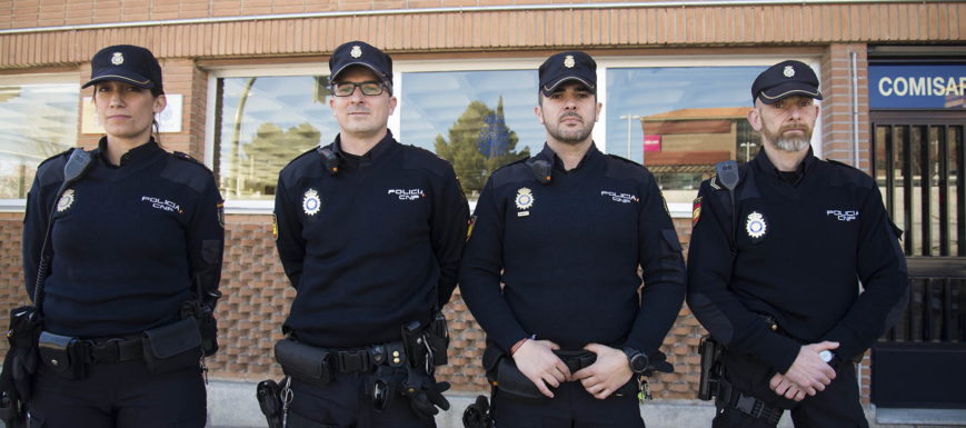 Jana, Pablo, Alberto y Enrique forman parte de uno de los equipos operativos de la UPR de la Policía Nacional de Toledo.