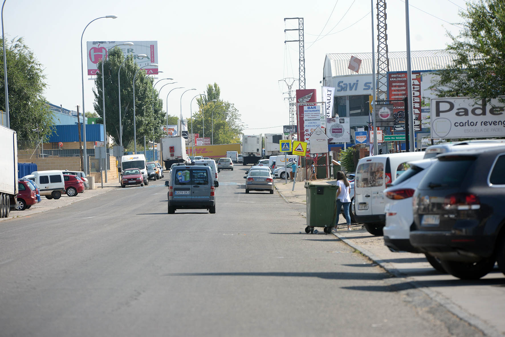 1.200.000 euros se invertirán en las obras de remodelación de la calle Jarama, la principal vía del Polígono Industrial de Toledo en el barrio de Santa María de Benquerencia.