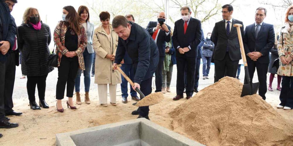 Primera piedra en el Hospital de Puertollano.