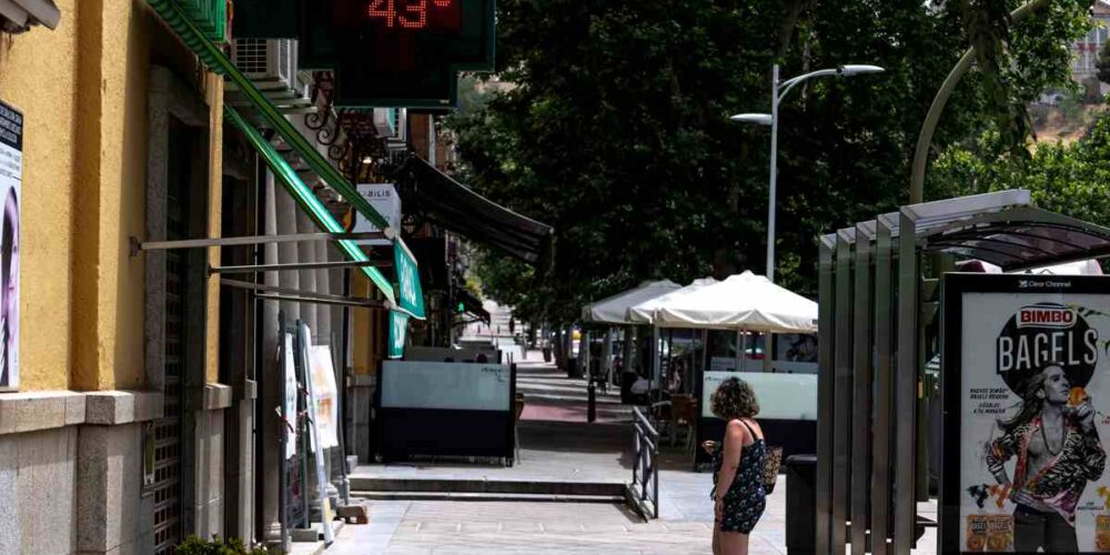 Termómetros a 43 grados. Foto: EFE/Ismael Herrero.