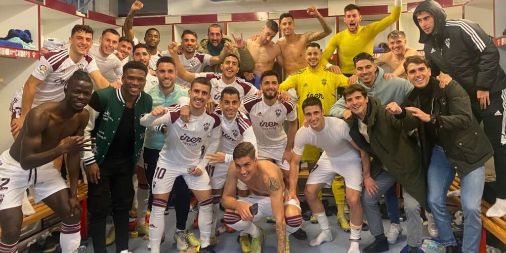 Los jugadores del Alba, pletóricos tras el 4-0 al Ibiza. Foto: Albacete Balompié.