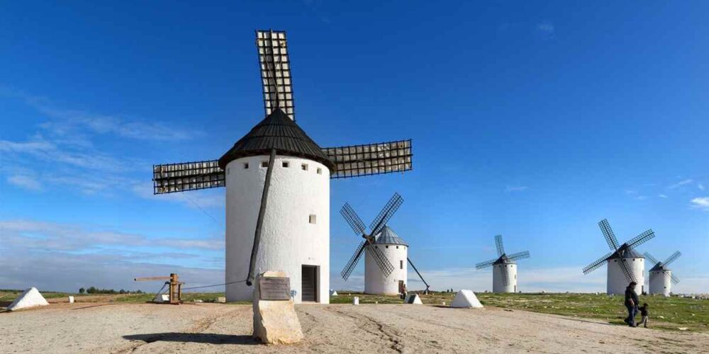 Molinos de Campos de Criptana. Foto: accesible-turismo.castillalamancha.es.