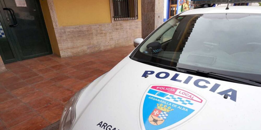 Vehículo de la Policía Local Argamasilla de Alba.