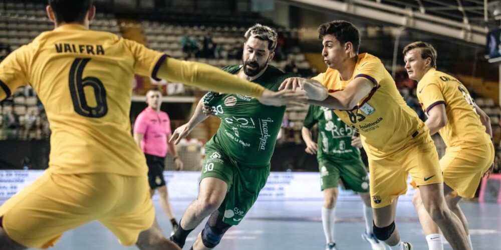 El REBI Cuenca se estrelló contra el eterno muro blaugrana. Foto: Asobal (Edu Ágreda).