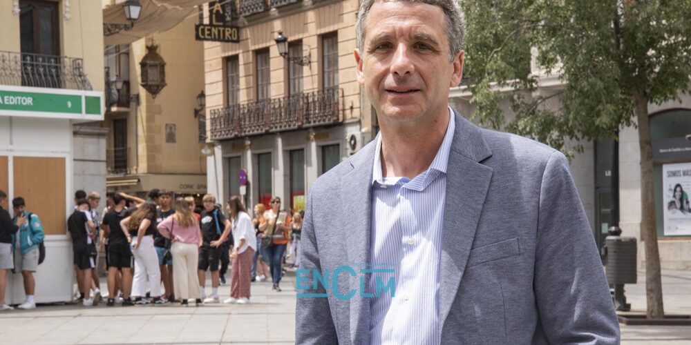 Esteban Paños en la pasada campaña electoral. Foto: Rebeca Arago.