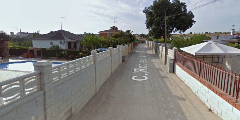 Calle Robledo del Mazo, en Escalona (Toledo).