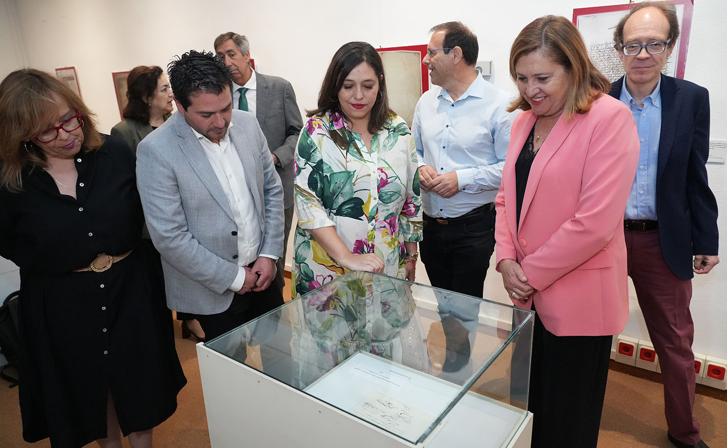 Rosana Rodríguez, consejera de Educación, en la inauguración de la exposición.