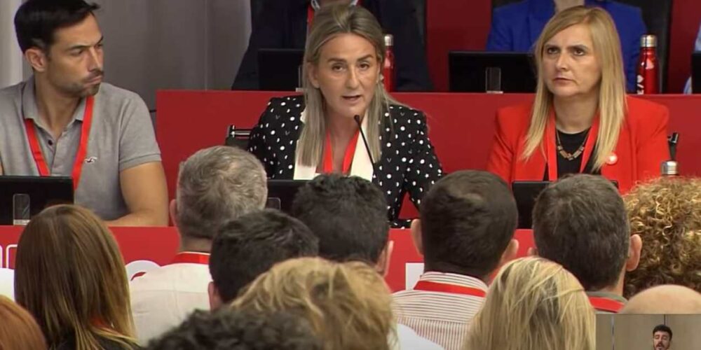 Milagros Tolón, abriendo el Comité Federal del PSOE.