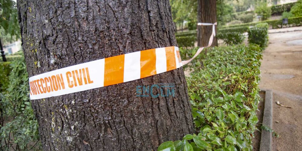 Cinta de seguridad de Protección Civil por la Dana en Toledo