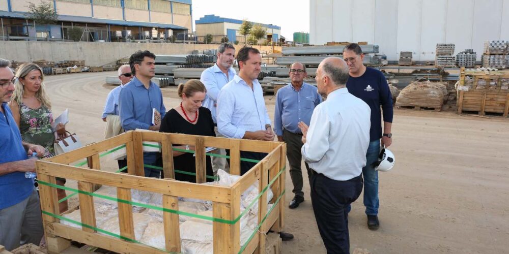 Visita de Carlos Velázquez a "Galvanización Toledo".