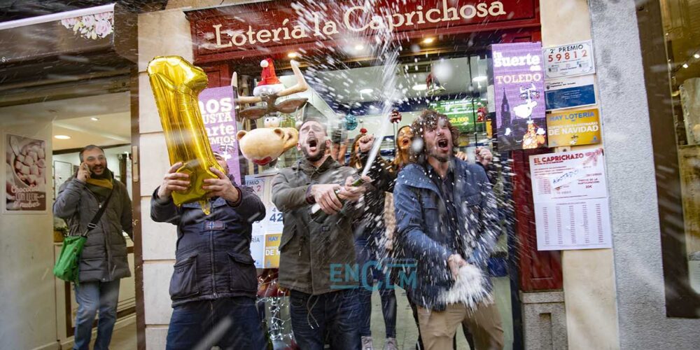 Celebración por todo lo alto en la administración La Caprichosa, en Toledo