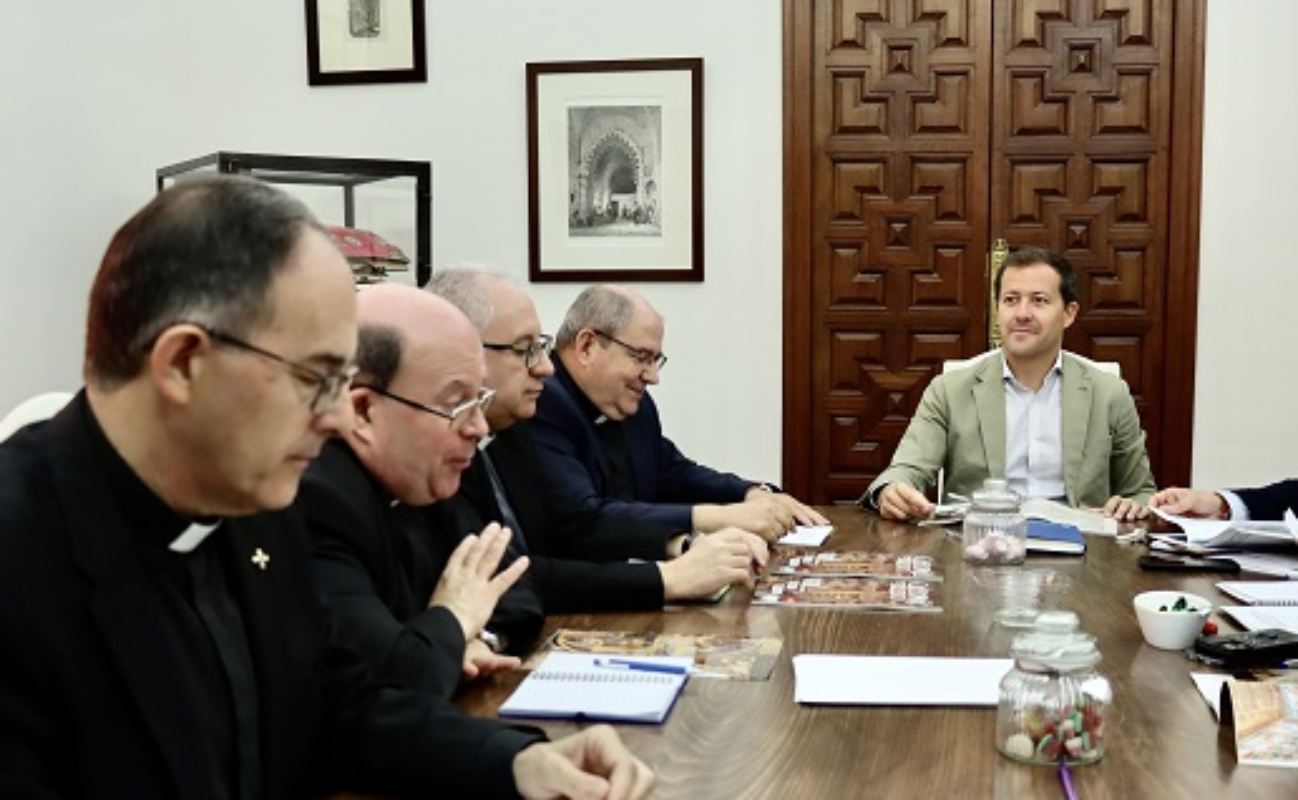 El alcalde de Toledo en una reunión con el Deán.