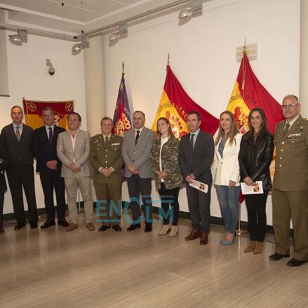 Inauguración de la exposición "Banderas históricas de España" en Talavera
