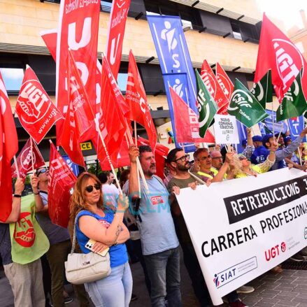 Los trabajadores de la Agencia Tributaria pidieron en Toledo mejoras laborales. Foto: Rebeca Arango.