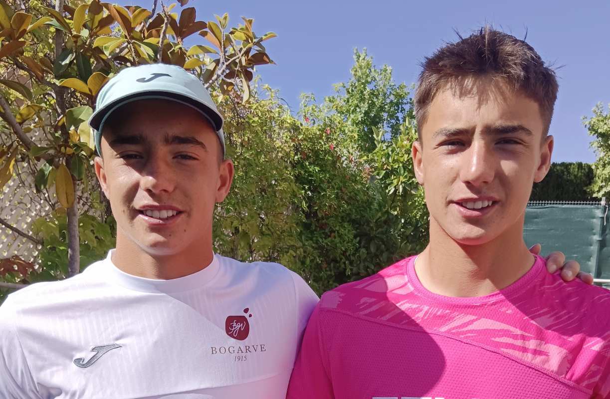 Los hermanos Carrascosa están entre los mejores tenistas cadetes de España.