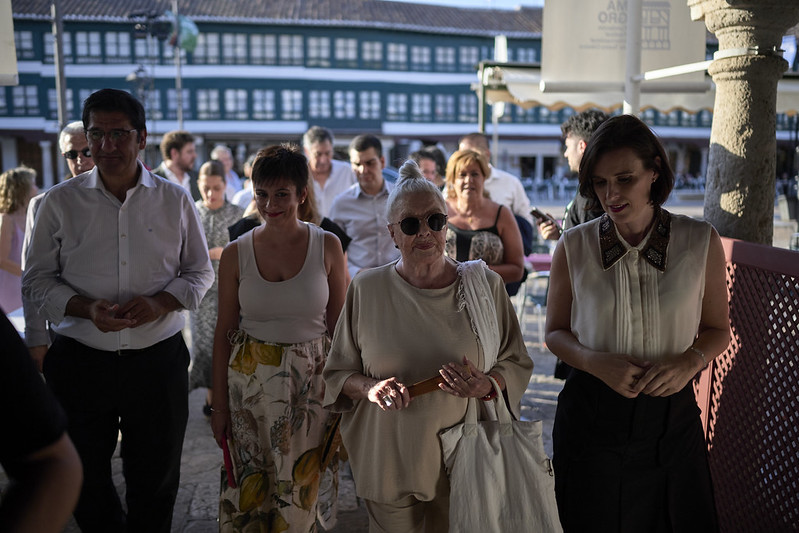 Isabel Rodríguez en el homenaje a Lola Herrera en Almagro