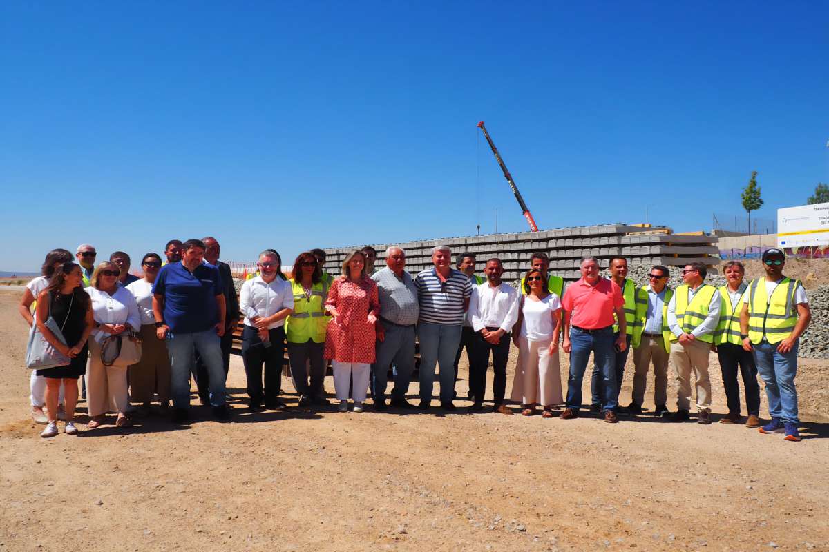 El Presidente de la Autoridad Portuaria de Tarragona, Saül Garreta, ha visitado las obras junto a los alcaldes de Guadalajara y Marchamalo, Ana Guarinos y Rafael Esteban