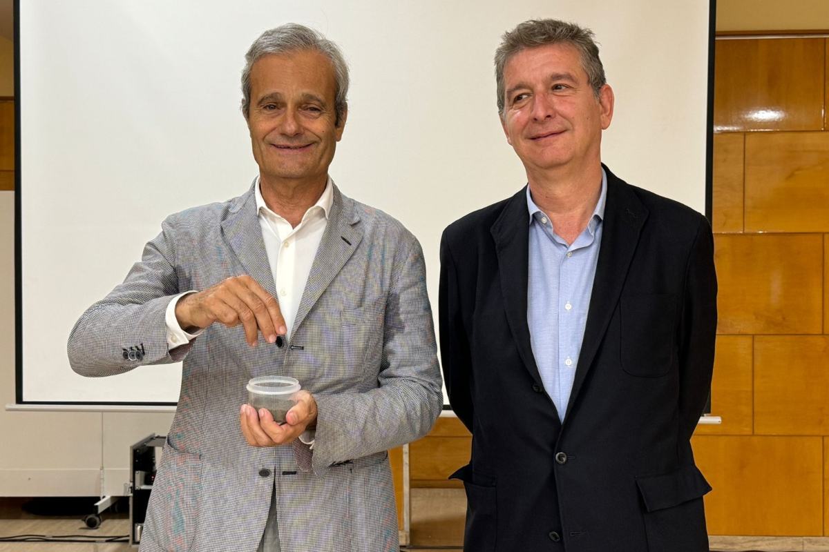 El presidente de la empresa Quantum Minería, Javier Merino, y el geólogo del proyecto, Enrique Buckhalt