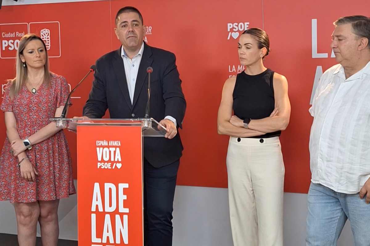 Rueda de prensa ofrecida por miembros del PSOE en la Diputación