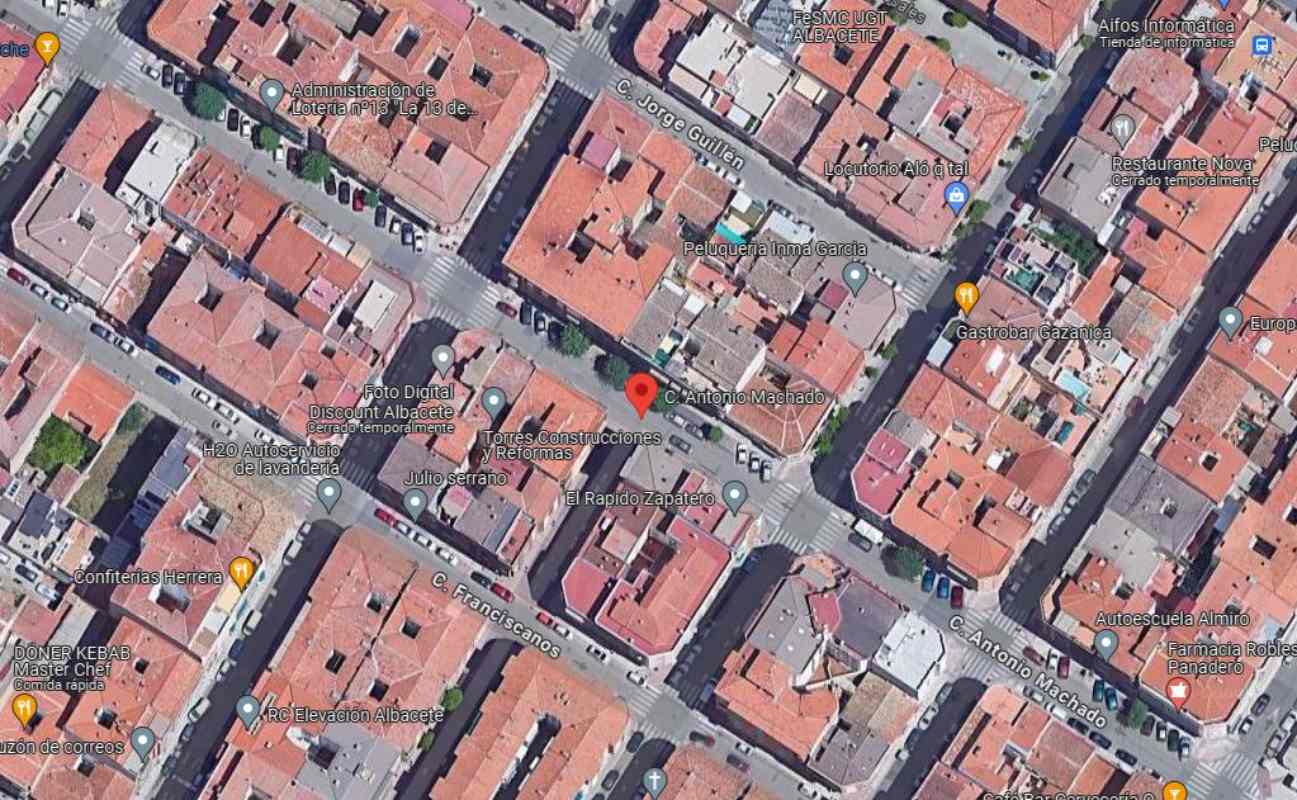 Calle Antonio Machado de Albacete, donde un hombre fue agredido con un arma blanca. Imagen: Google Maps.