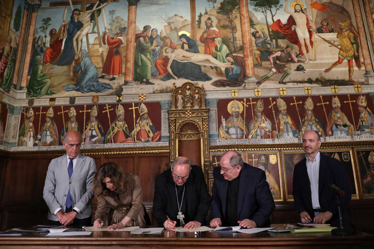 Firma del convenio entre la Real Fundación de Toledo y la Fundación Primatialis Sedes Toletana.