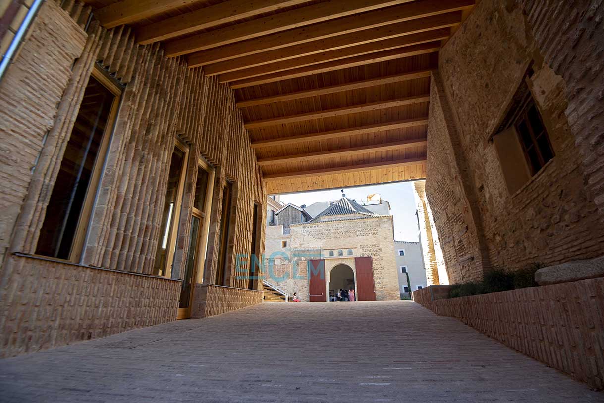 Viviendas y Salón Rico en el Corral de Don Diego de Toledo