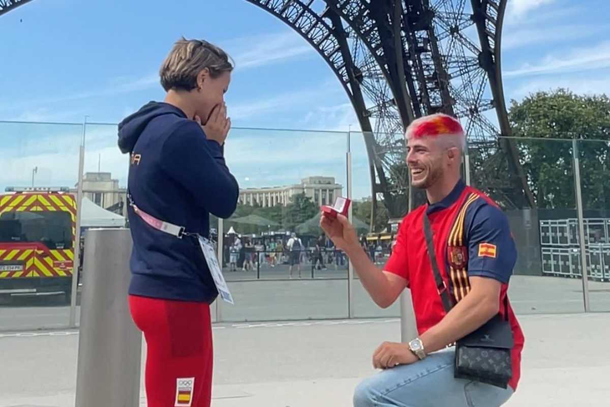 Pedida de mano a una deportista en Paris