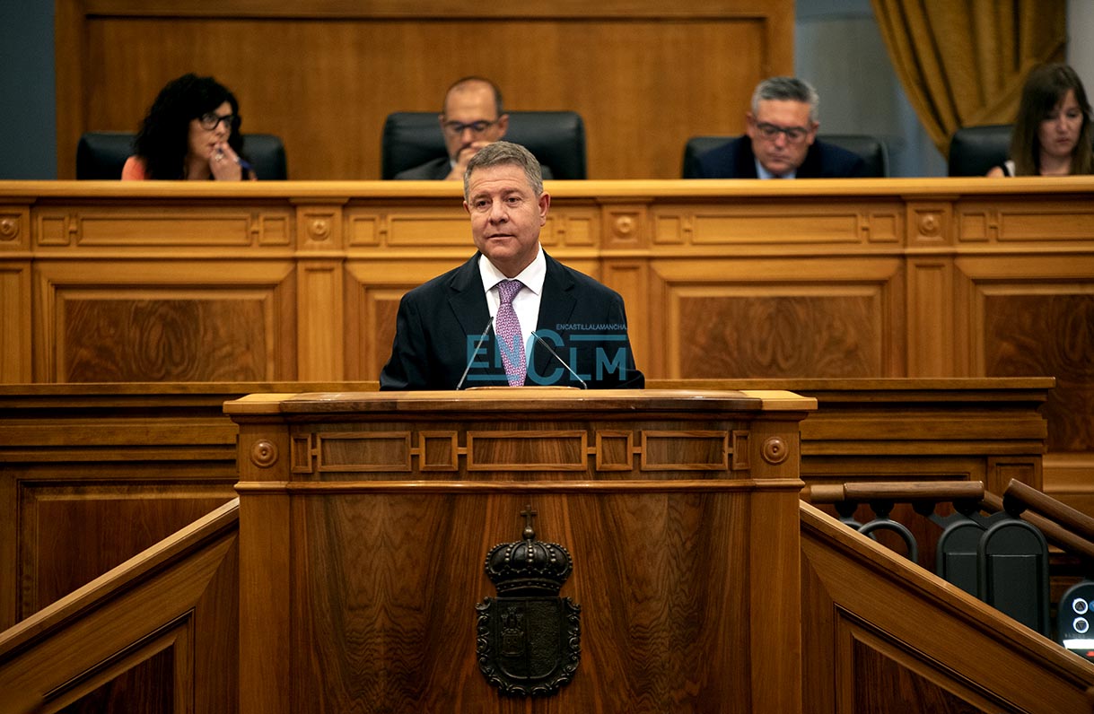 Page interviene en el pleno del Estatuto de Autonomía y la del Reglamento del Parlamento autonómico