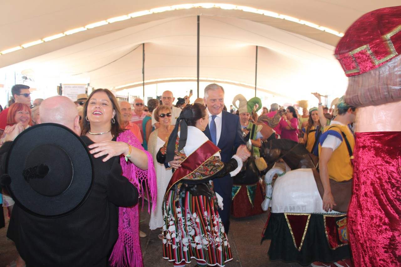 Inauguración del baile del vermú del pasado año