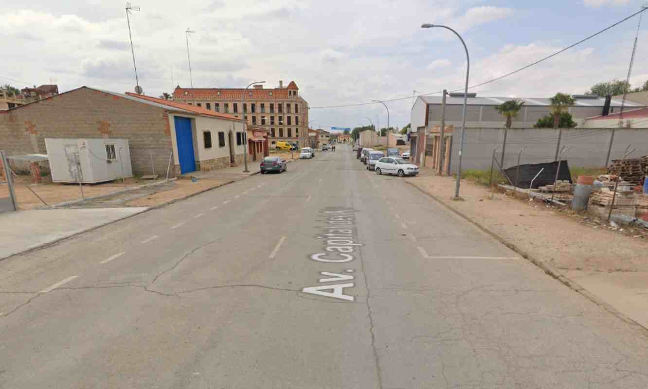 Imagen de la avenida Capital del Ajo, en Las Pedroñeras (Cuenca).