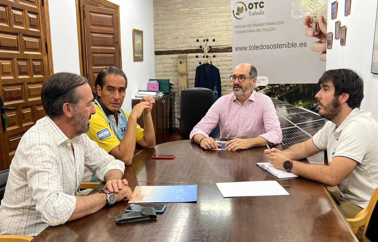 Reunión con los técnicos de la Oficina de Transformación Comunitaria 'Toledo Sostenible'.