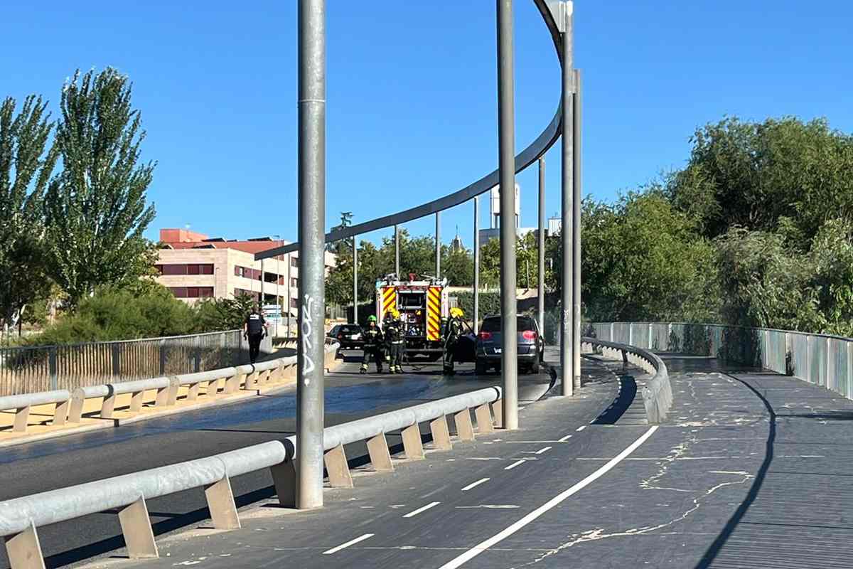 Incendio de un coche en guadalajara