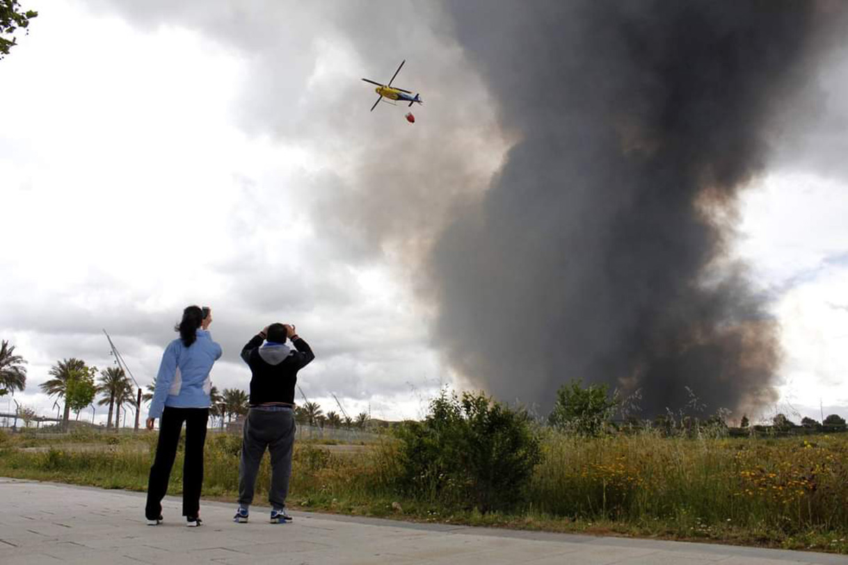 Incendio de la fábrica de neumáticos de Seseña. © Ana Pérez Herrera.