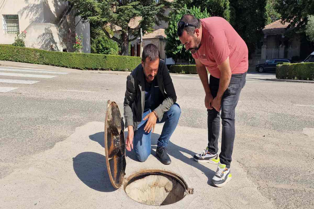 José Luis Escudero, delegado de la Junta en Guadalajara visita las obras de abastecimiento en Mandayona (Guadalajara)