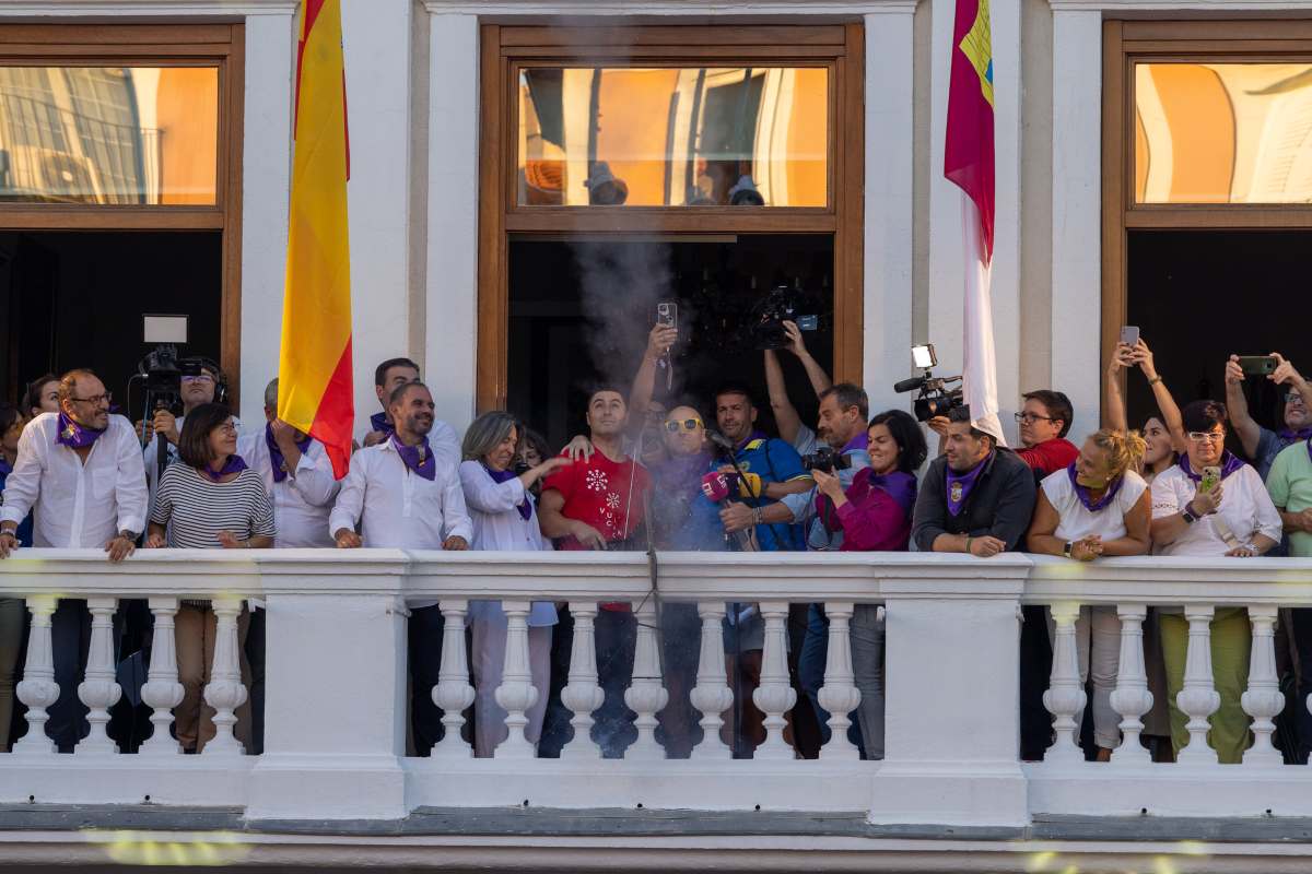 Pregón y chupinazo de peñas en Guadalajara