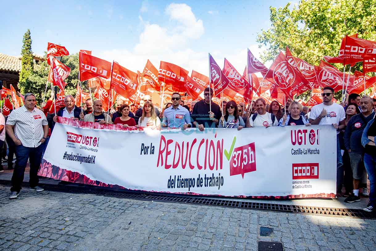 UGT y CCOO, protestando en Toledo. Foto: Rebeca Arango.