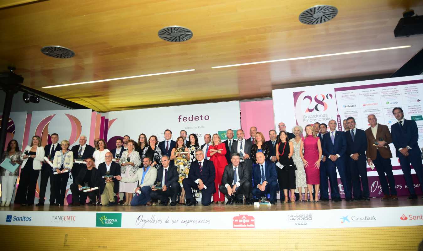 Foto de familia de los premios empresariales de Toledo. Foto: Rebeca Arango.