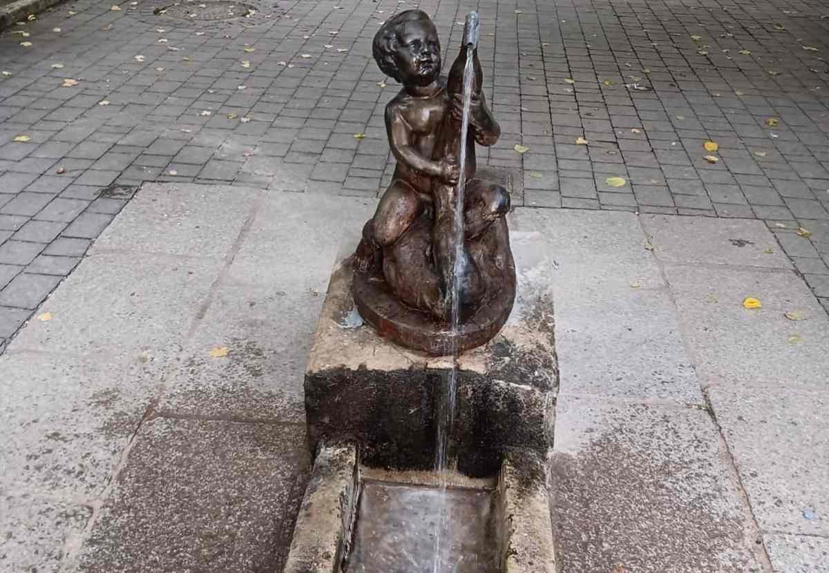 Imagen de la fuente restaurada en Cuenca.