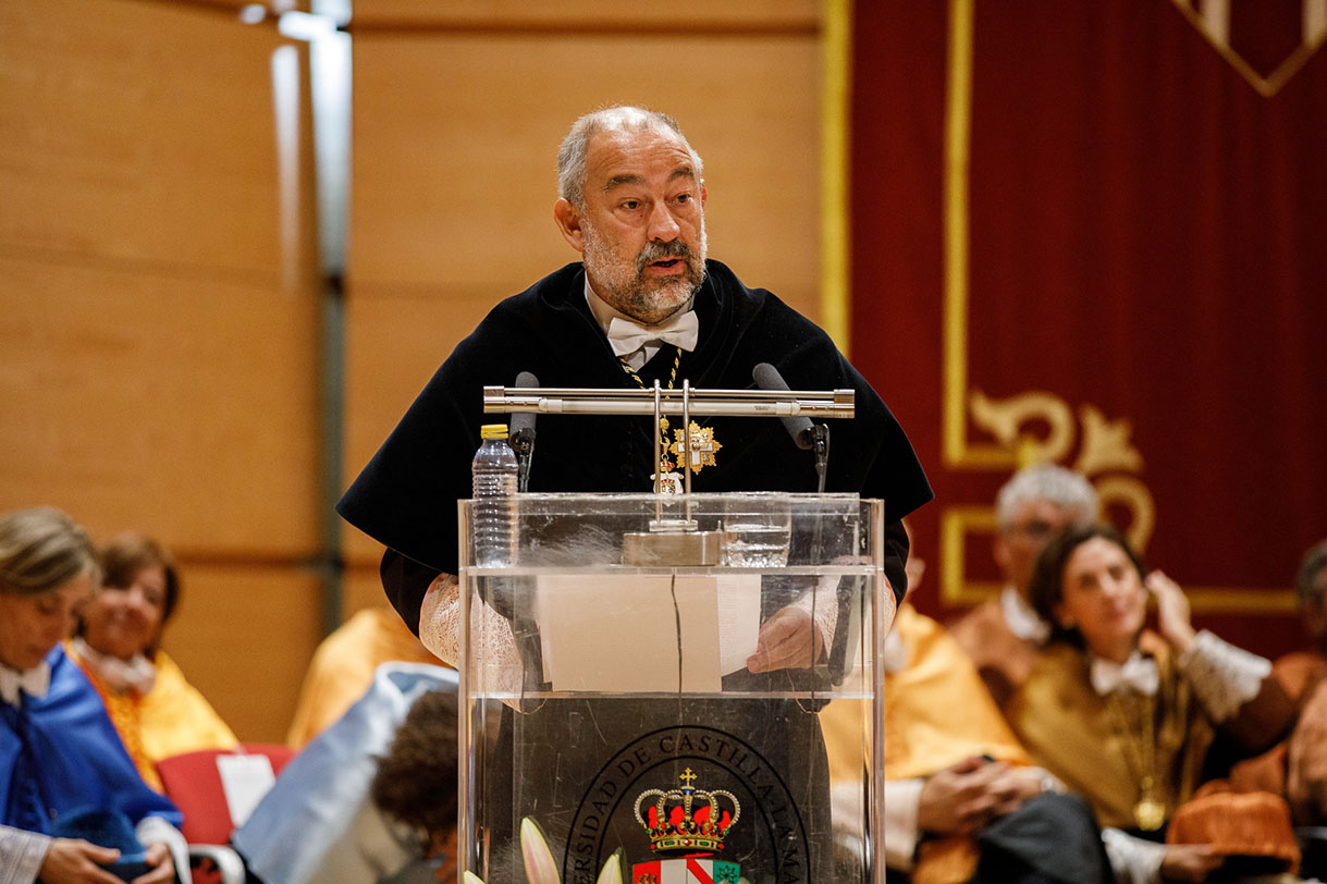 Julián Garde, rector de la UCLM.