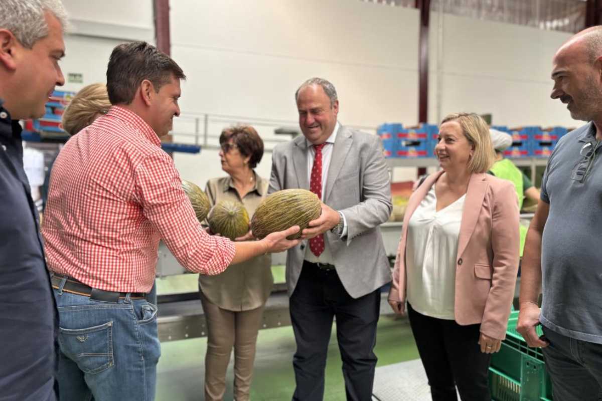 El consejero de Agricultura, Ganadería y Desarrollo Rural, Julián Martínez Lizán