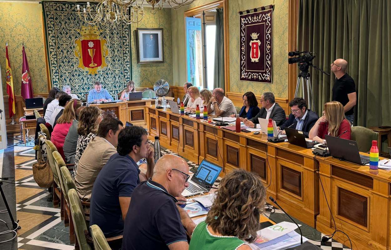 Pleno en el Ayuntamiento de Cuenca.