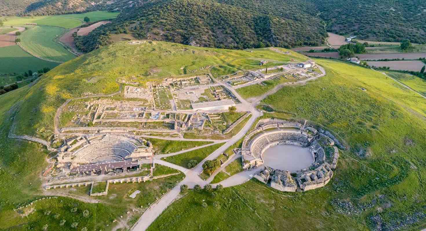 Vista aérea del Parque Arqueológico de Segóbriga, una joya. Foto: Turismo Castilla-La Mancha.