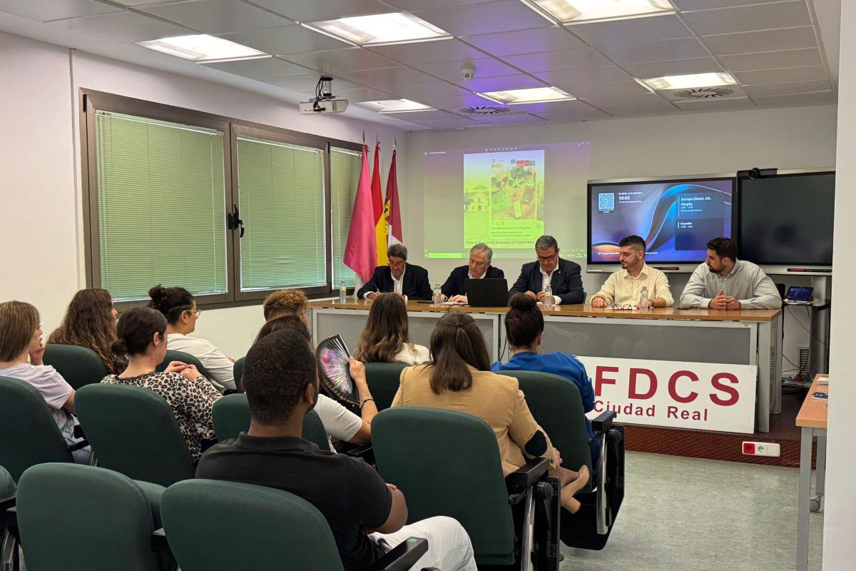 Ciudad Real da la bienvenida a los nuevos universitarios dando a conocer sus servicios municipales