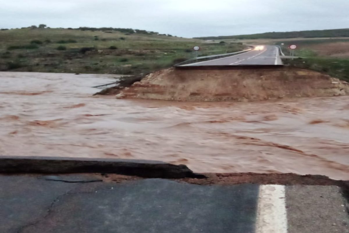 Carretera de Embid cortada al tráfico