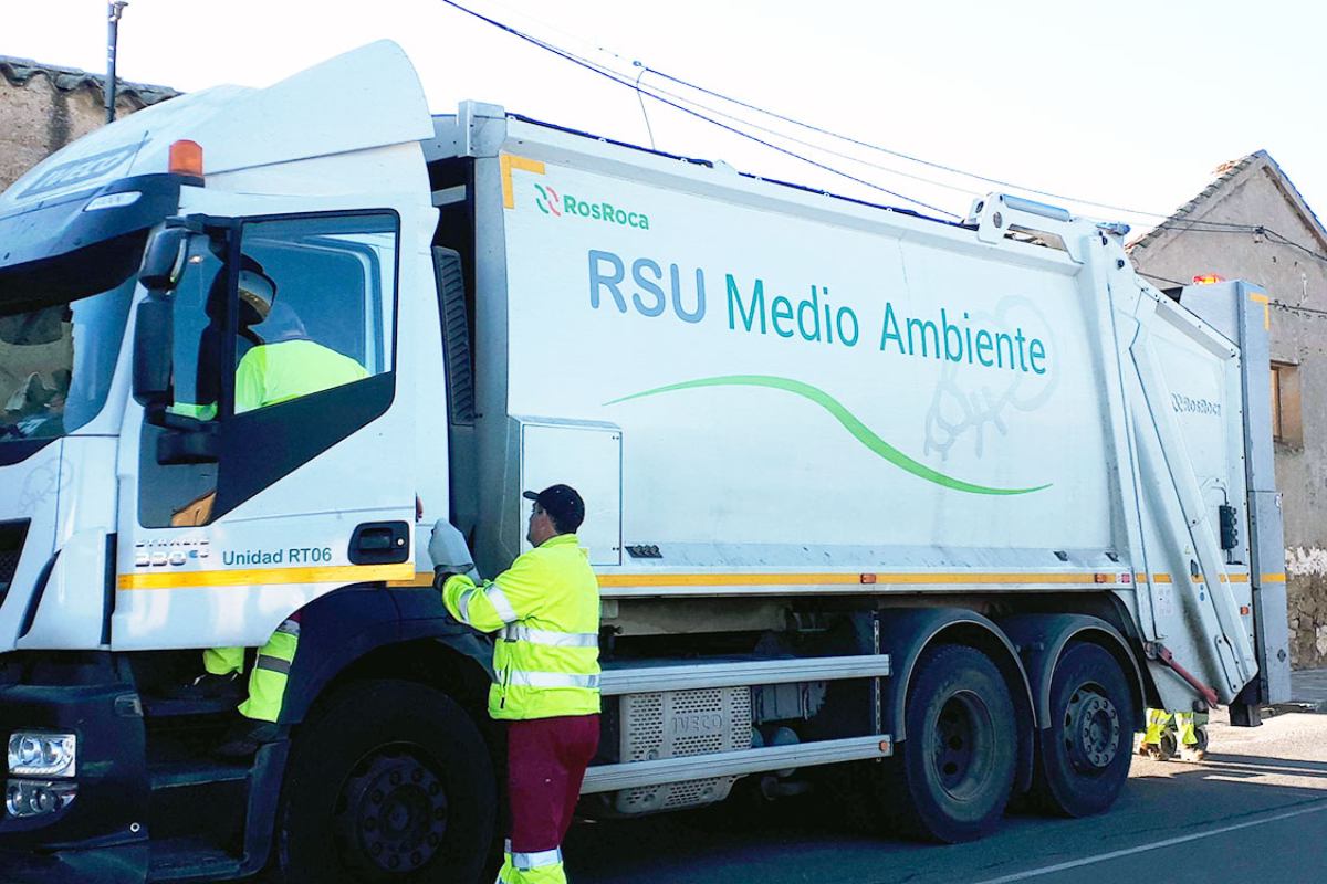 Imagen de archivo de un camión de RSU en un municipio de Ciudad Real