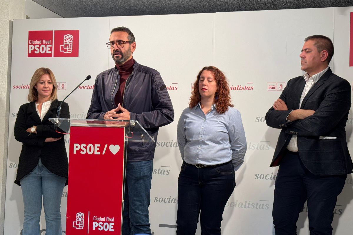 Rueda de prensa ofrecida por el secretario de Organización del PSOE en la región, Sergio Gutiérrez