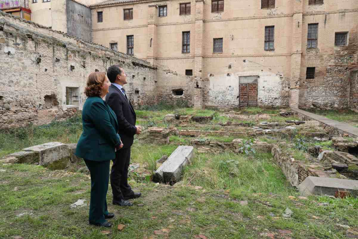 El alcalde de Toledo, Carlos Velázquez, y la presidenta de la Diputación de Toledo, Conchi Cedillo.