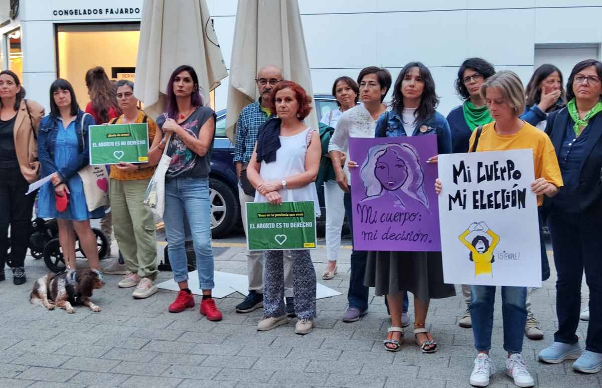 Concentración en Albacete para pedir que se cumpla el derecho al aborto.