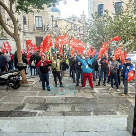 Concentración de profesionales del sector en Toledo. Foto: Rebeca Arango.